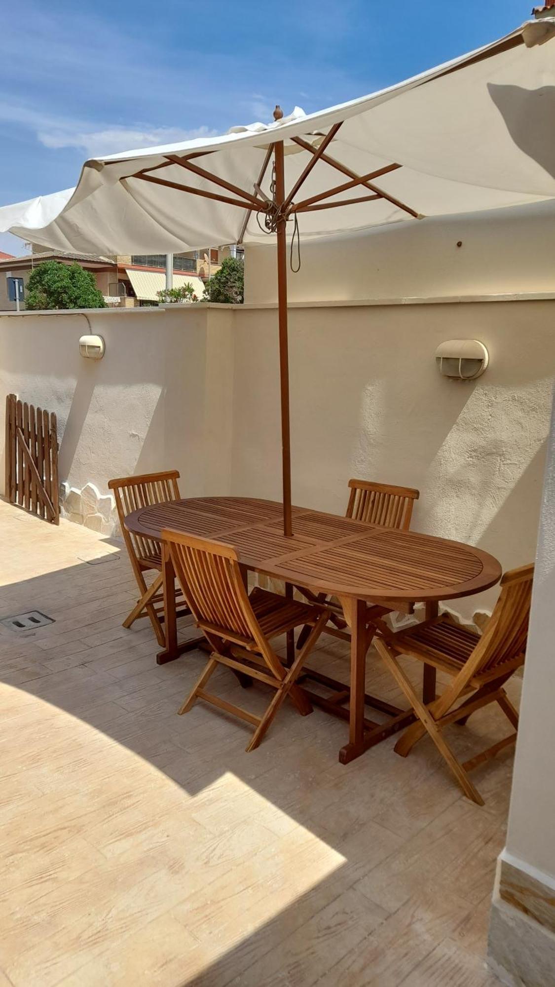 Casa Roberto Beach 托瓦尼亚 外观 照片