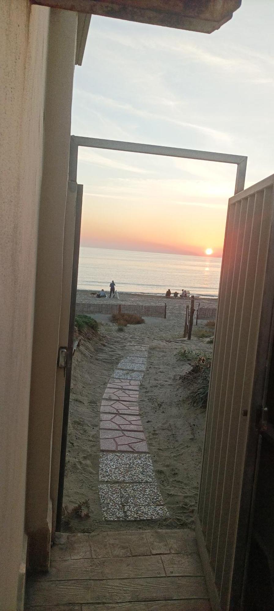 Casa Roberto Beach 托瓦尼亚 外观 照片