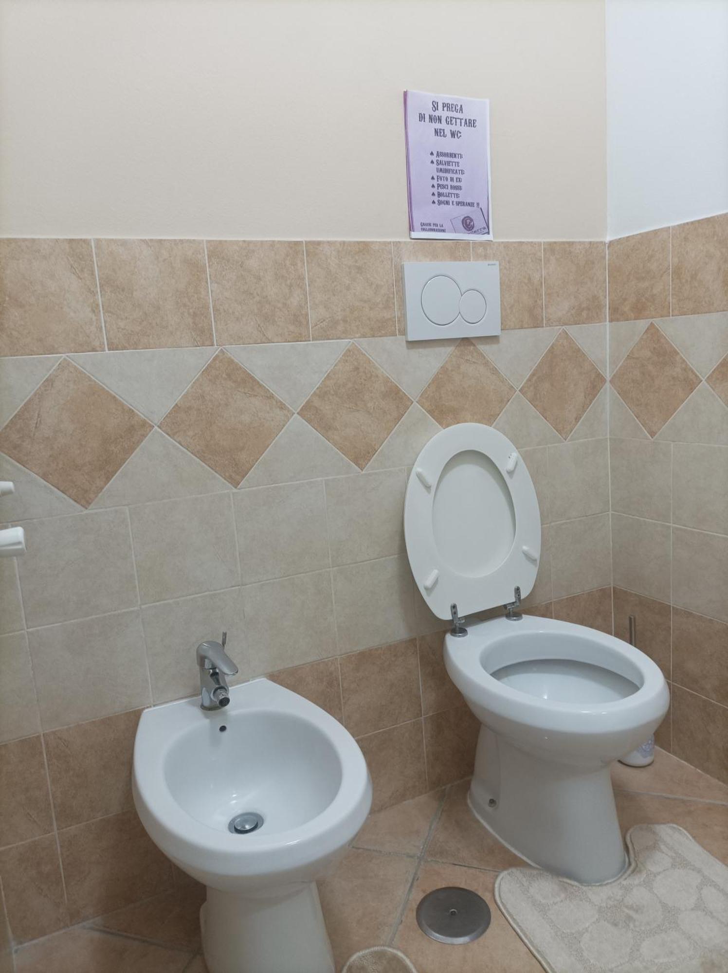 Casa Roberto Beach 托瓦尼亚 外观 照片