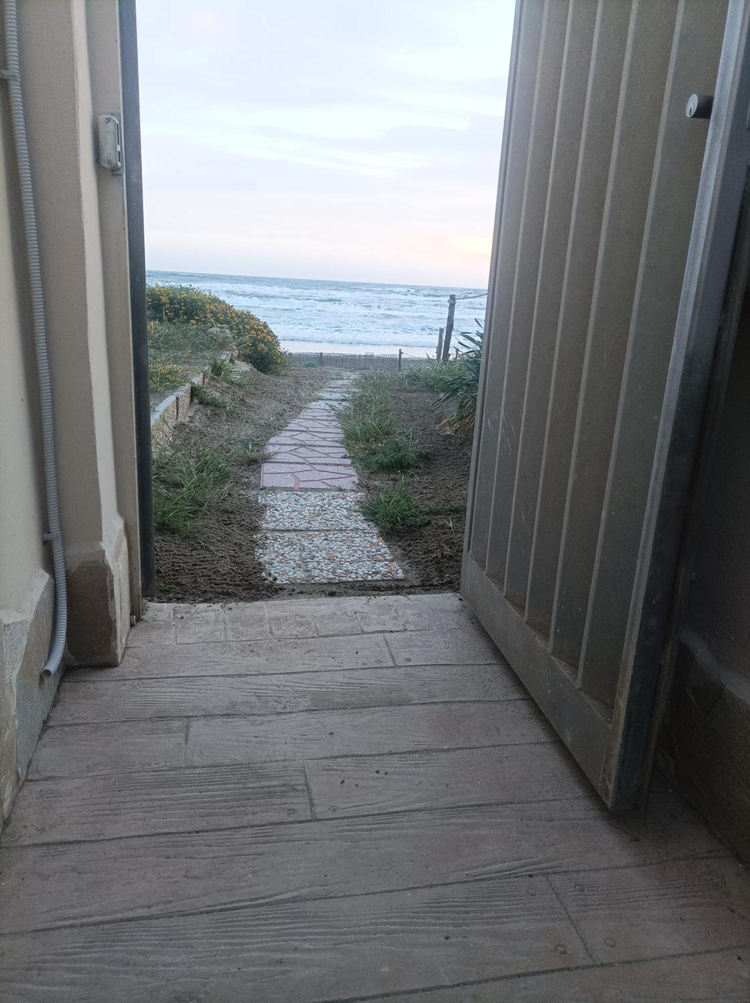 Casa Roberto Beach 托瓦尼亚 外观 照片